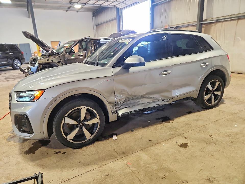 69112766 :رقم المزاد ، WA1EAAFY4N2081841 vin ، 2022 Audi Q5 مزاد بيع