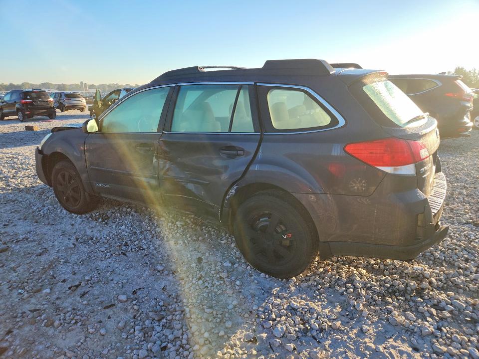 2013 Subaru Outback მანქანა იყიდება აუქციონზე, vin: 4S4BRBAC2D3286940, აუქციონის ნომერი: 70518646