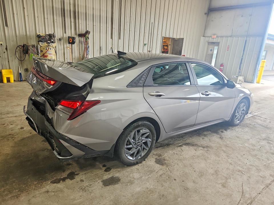 2024 Hyundai Elantra მანქანა იყიდება აუქციონზე, vin: KMHLM4DG7RU809836, აუქციონის ნომერი: 67771626