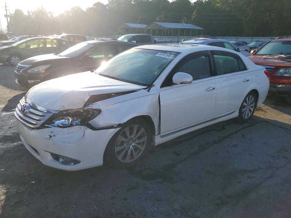 Auction sale of the 2011 Toyota Avalon, vin: 4T1BK3DB5BU440061, lot number: 69767896