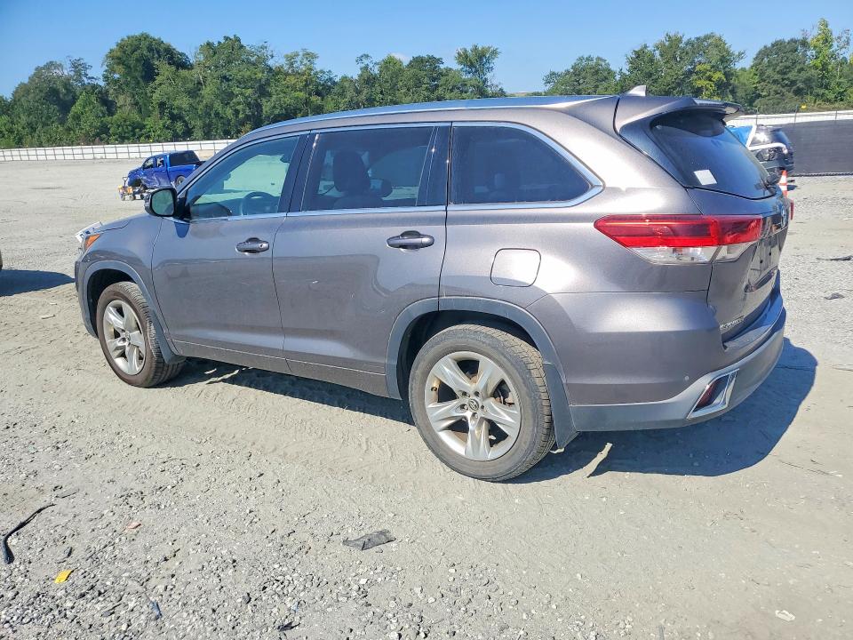 67971256 :رقم المزاد ، 5TDDZRFH4JS496279 vin ، 2018 Toyota Highlander مزاد بيع