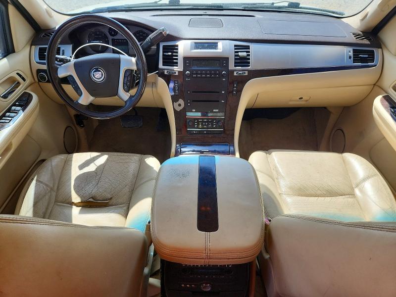 2008 Cadillac Escalade მანქანა იყიდება აუქციონზე, vin: 1GYEC638X8R236741, აუქციონის ნომერი: 67424856