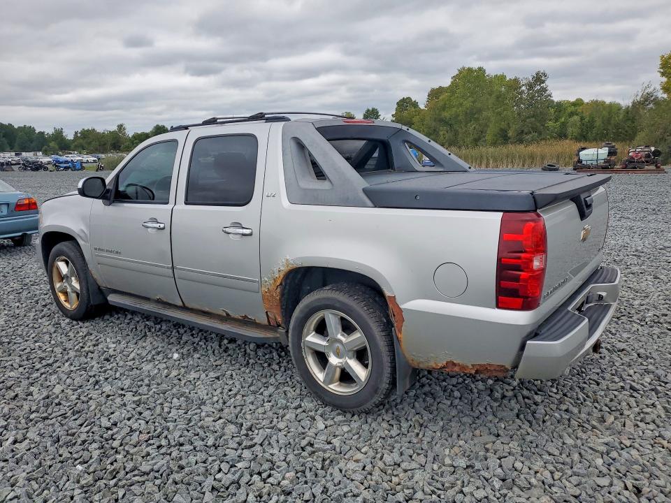 70220816 :رقم المزاد ، 3GNVKGE03AG102379 vin ، 2010 Chevrolet Avalanche مزاد بيع