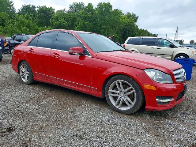 2012 Mercedes-benz C მანქანა იყიდება აუქციონზე, vin: WDDGF8FB7CA689754, აუქციონის ნომერი: 65575636