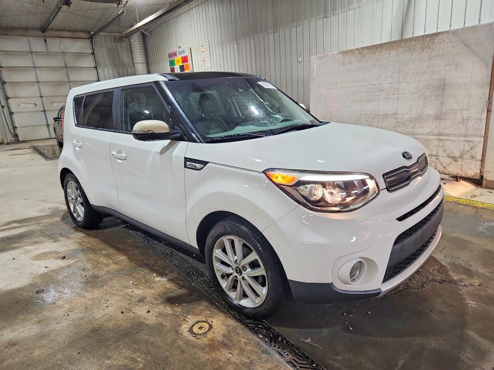 2017 Kia Soul მანქანა იყიდება აუქციონზე, vin: KNDJP3A53H7487418, აუქციონის ნომერი: 68947096