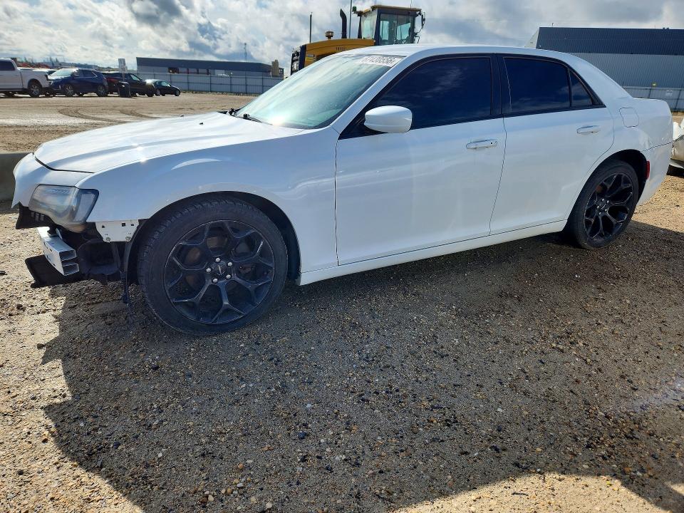 Auction sale of the 2016 Chrysler 300, vin: 2C3CCABG4GH231434, lot number: 67430556