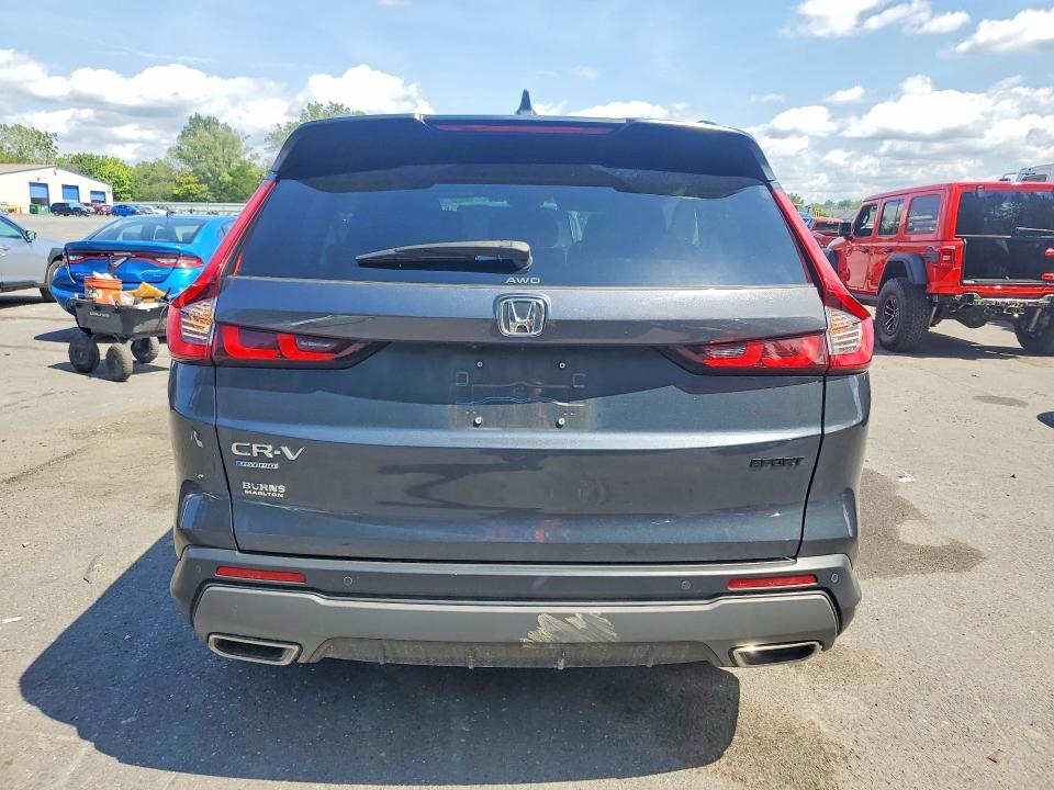 67689436 :رقم المزاد ، 7FARS6H88SE037661 vin ، 2025 Honda Cr-v مزاد بيع