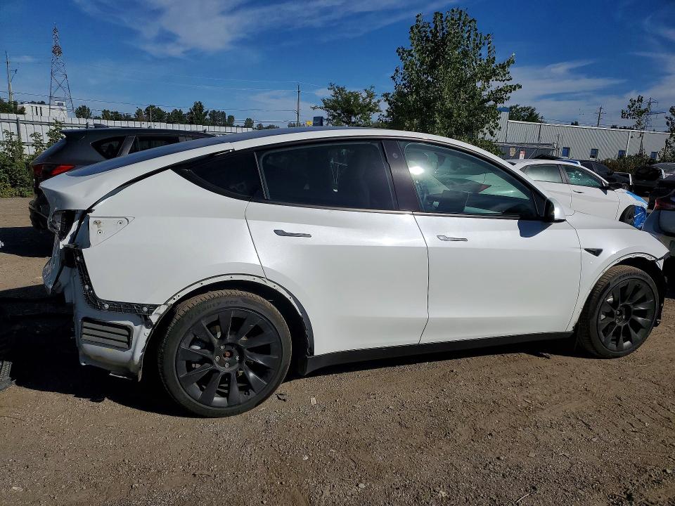 Продажа на аукционе авто 2022 Tesla Model Y, vin: 7SAYGAEE0NF327194, номер лота: 69965016