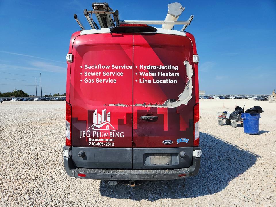70459516 :رقم المزاد ، 1FTBW2CGXJKA52432 vin ، 2018 Ford Transit مزاد بيع