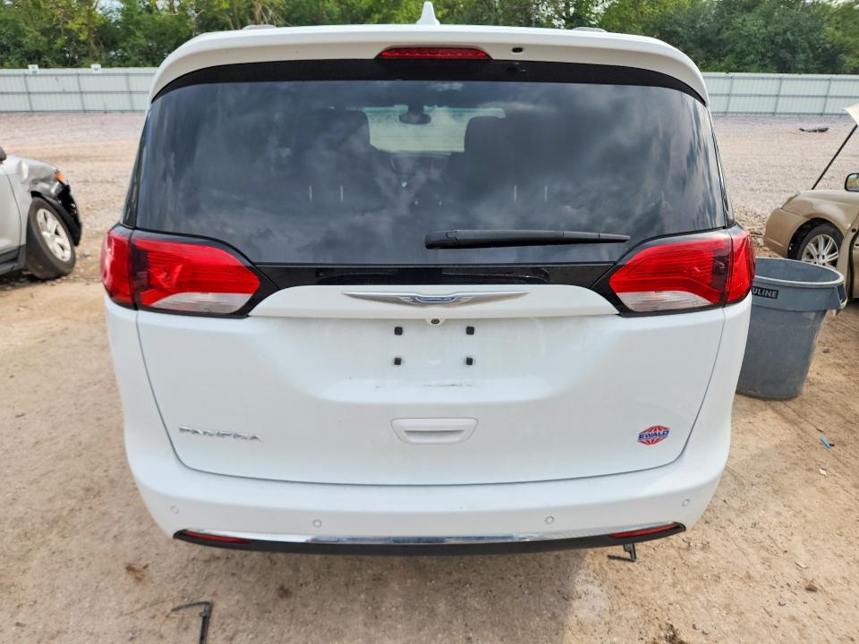67662706 :رقم المزاد ، 2C4RC1BG5HR576960 vin ، 2017 Chrysler Pacifica مزاد بيع