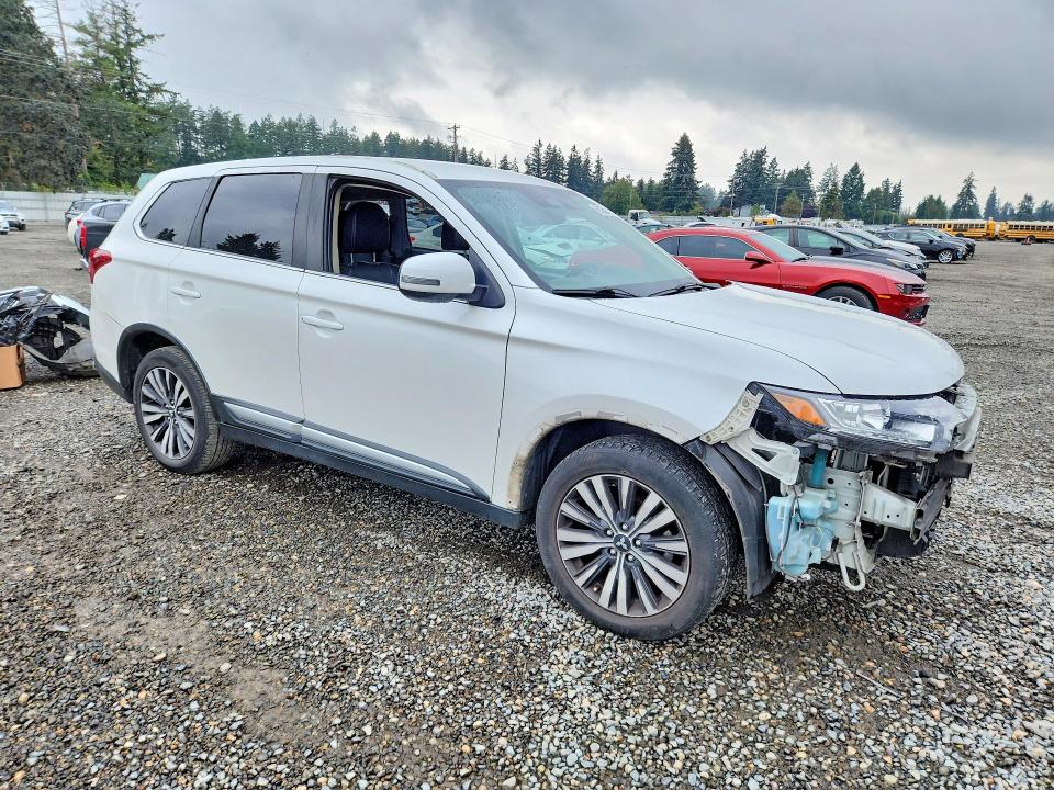 68039116 :رقم المزاد ، JA4AZ3A34LZ035395         vin ، 2020 Mitsubishi Outlander مزاد بيع