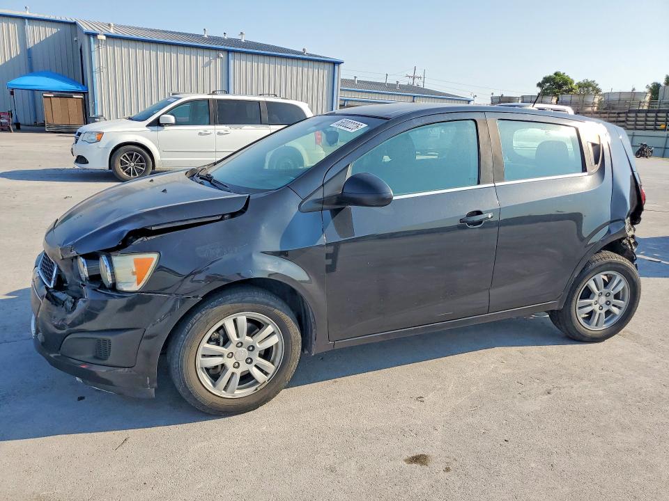 2015 Chevrolet Sonic მანქანა იყიდება აუქციონზე, vin: 1G1JC6SH8F4141300, აუქციონის ნომერი: 68002226