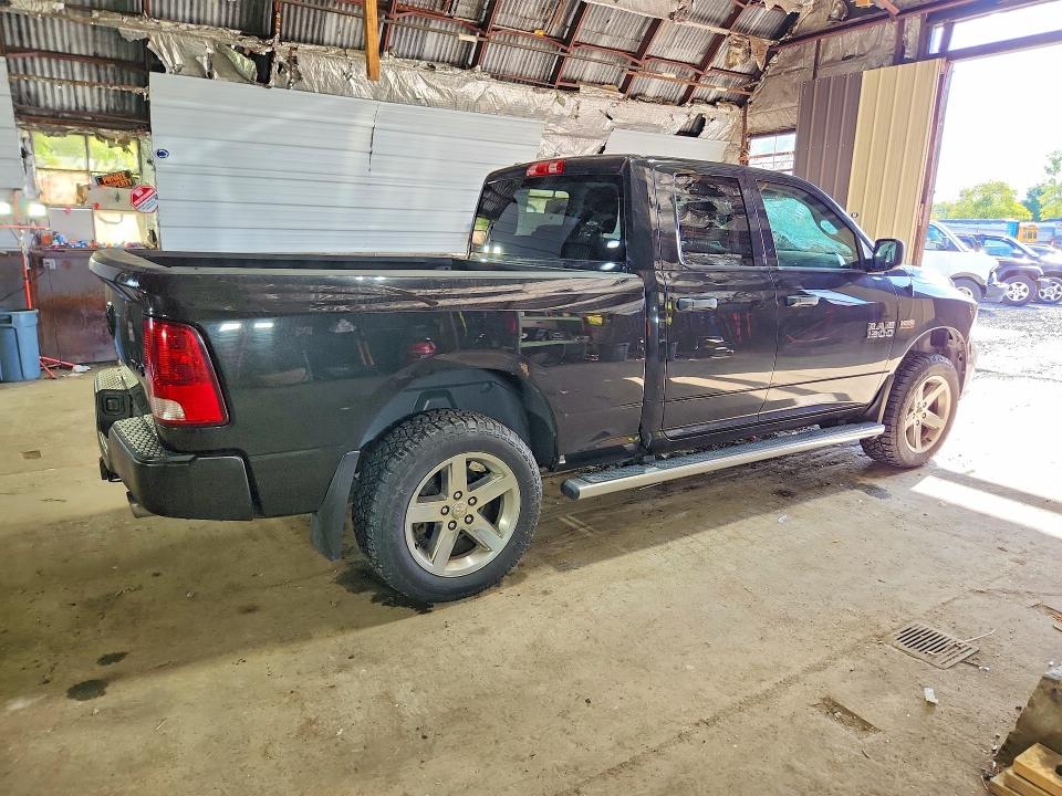 67990496 :رقم المزاد ، 1C6RR7FT8HS711136 vin ، 2017 Ram 1500 مزاد بيع