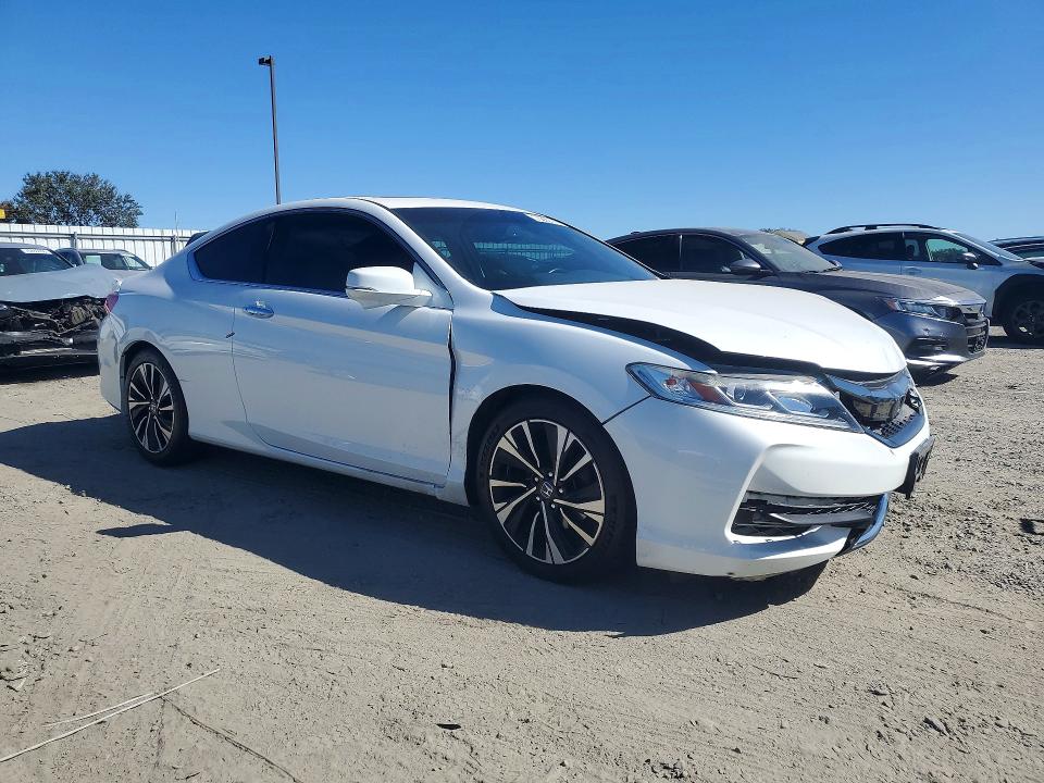 2016 Honda Accord მანქანა იყიდება აუქციონზე, vin: 1HGCT2B80GA002064, აუქციონის ნომერი: 70892196