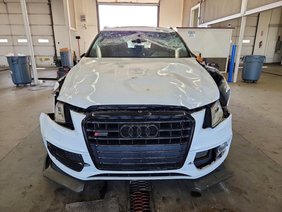 2017 Audi Sq5 მანქანა იყიდება აუქციონზე, vin: WA1CCAFP3HA087830, აუქციონის ნომერი: 68683266