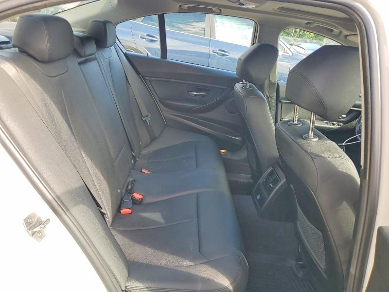 Продаж на аукціоні авто 2018 Bmw 320, vin: WBA8E5G56JNV03388, номер лоту: 68663486