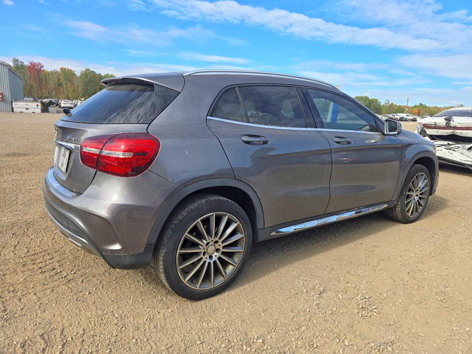 68993476 :رقم المزاد ، WDCTG4GB7JJ378054 vin ، 2018 Mercedes-benz Gla مزاد بيع