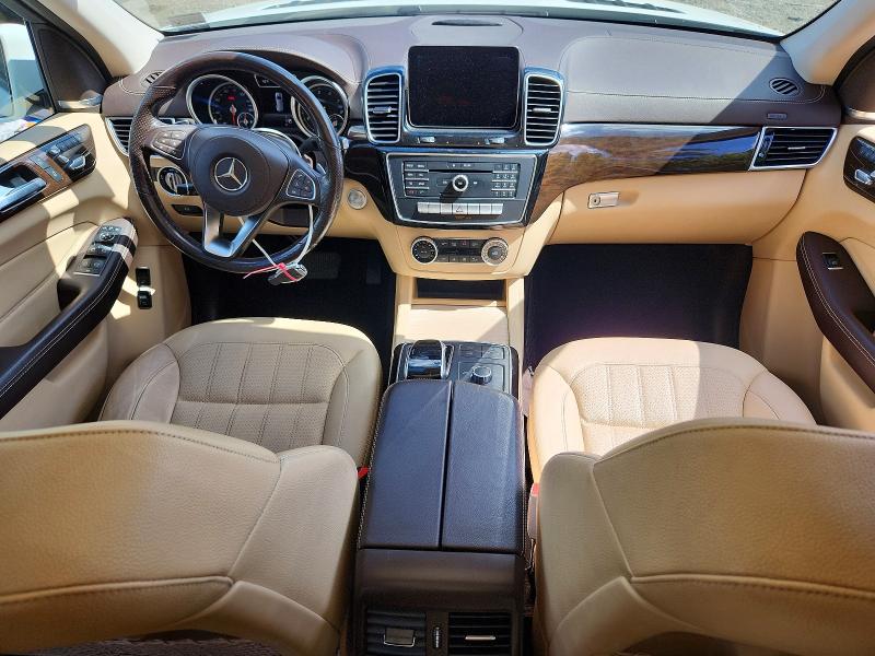 67866736 :رقم المزاد ، 4JGDF6EE0HA891061 vin ، 2017 Mercedes-benz Gls مزاد بيع