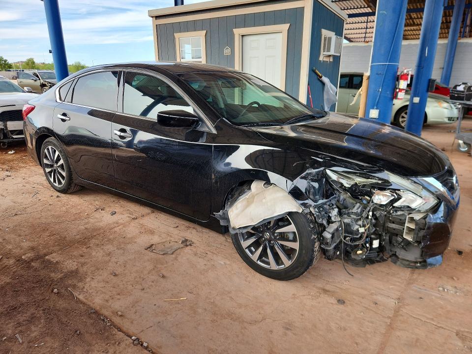 70099746 :رقم المزاد ، 1N4AL3AP9HC284933 vin ، 2017 Nissan Altima مزاد بيع