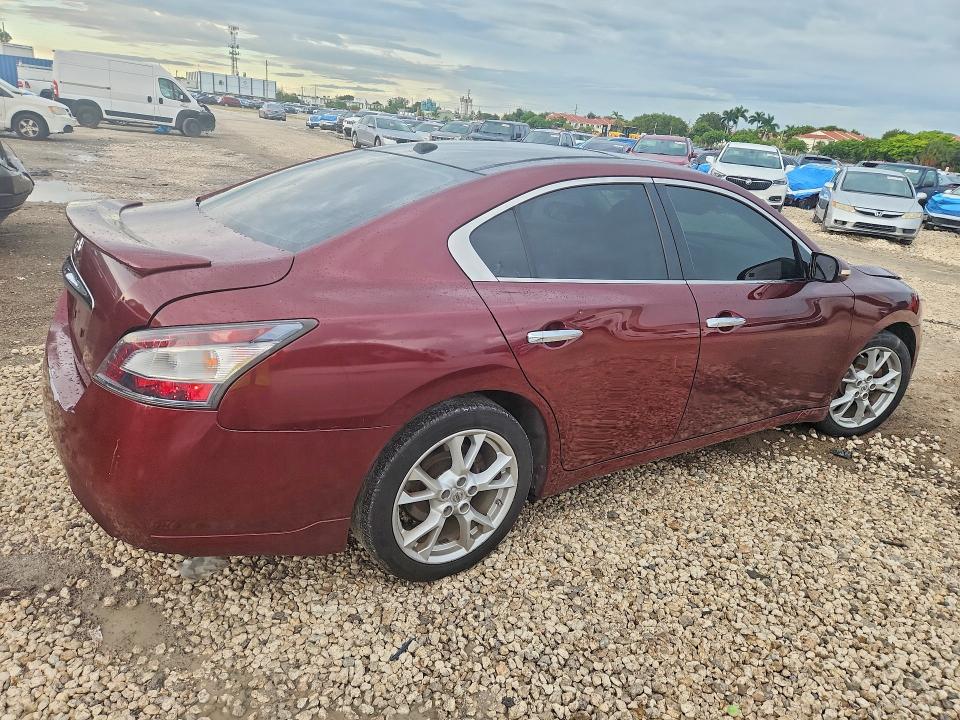 69562336 :رقم المزاد ، 1N4AA5APXCC867067 vin ، 2012 Nissan Maxima مزاد بيع