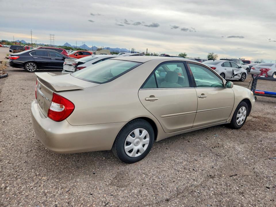 69639866 :رقم المزاد ، 4T1BE32K03U770346 vin ، 2003 Toyota Camry مزاد بيع