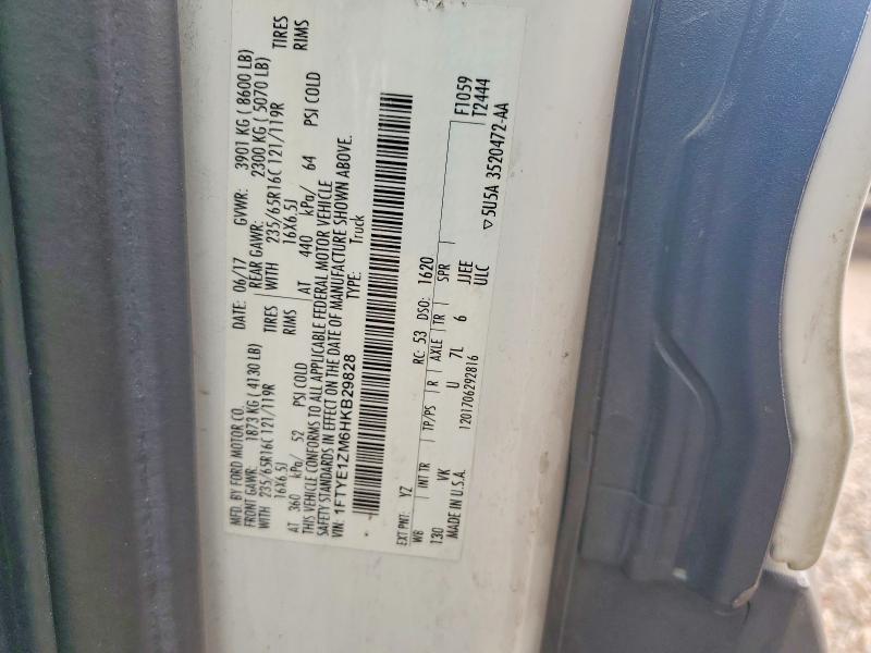69003116 :رقم المزاد ، 1FTYE1ZM6HKB29828 vin ، 2017 Ford Transit مزاد بيع