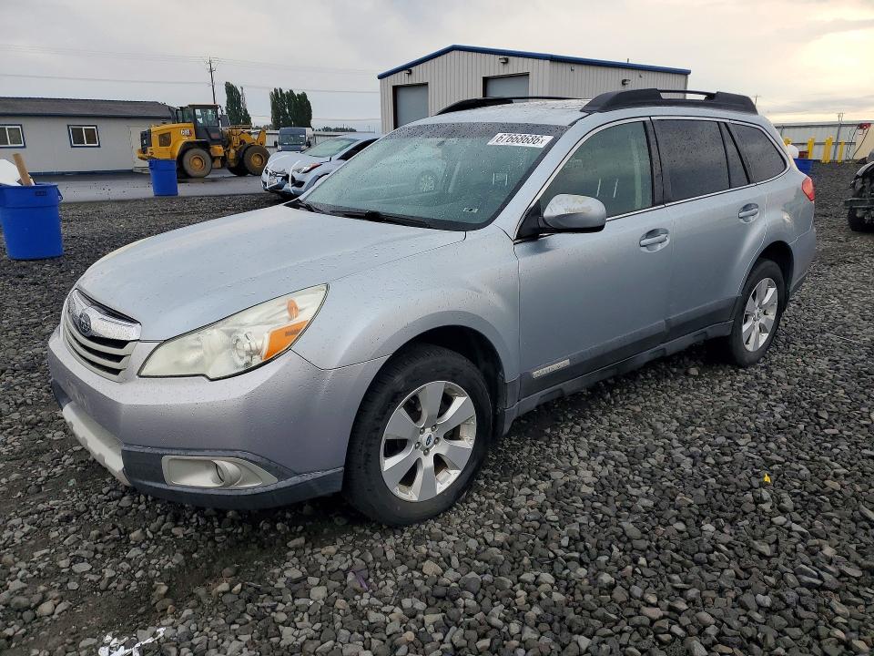 67668686 :رقم المزاد ، 4S4BRBKC0C3233280 vin ، 2012 Subaru Outback مزاد بيع