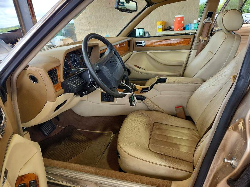 Продажа на аукционе авто 1994 Jaguar Vandenplas, vin: SAJKX1743RC706573, номер лота: 68462186