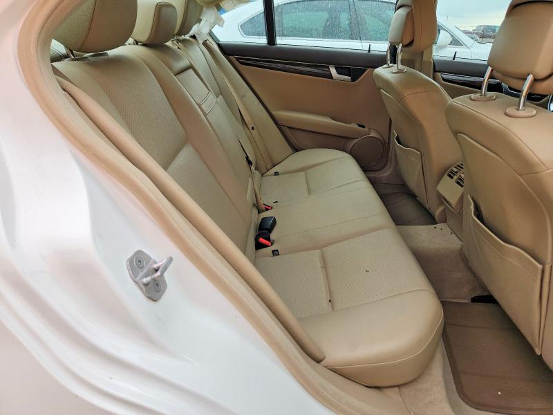 Продаж на аукціоні авто 2014 Mercedes-benz C, vin: WDDGF8AB3EA957838, номер лоту: 70947996