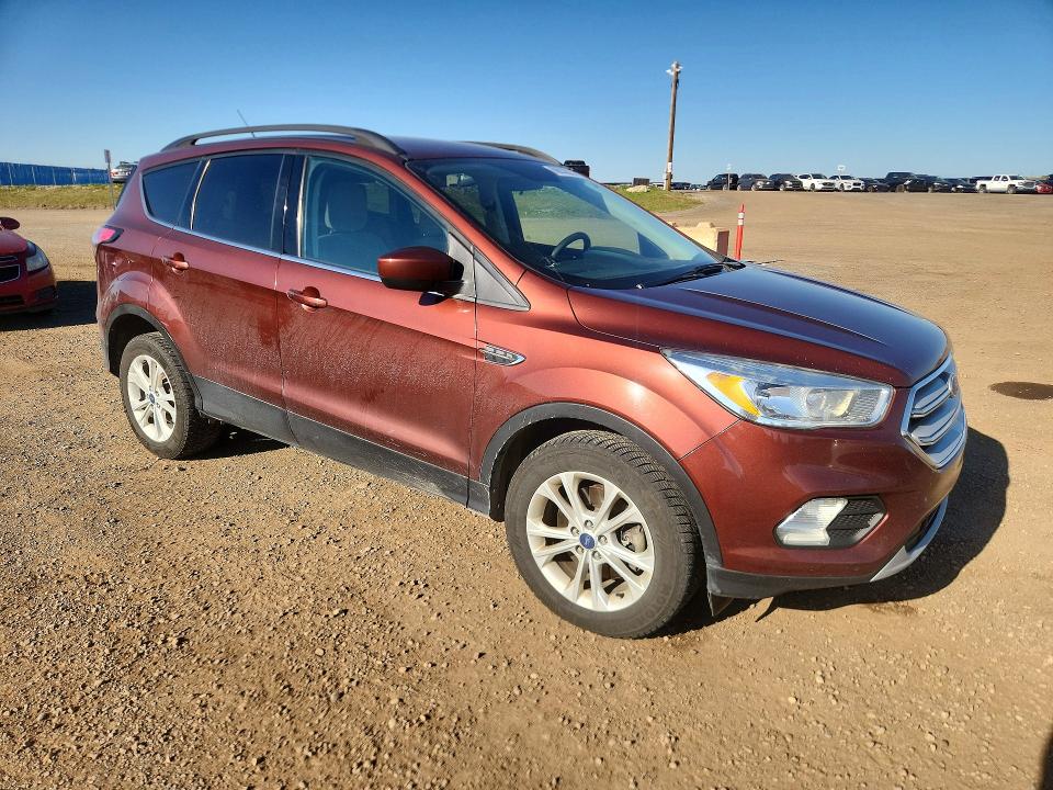 69632876 :رقم المزاد ، 1FMCU9GDXJUB00207 vin ، 2018 Ford Escape مزاد بيع