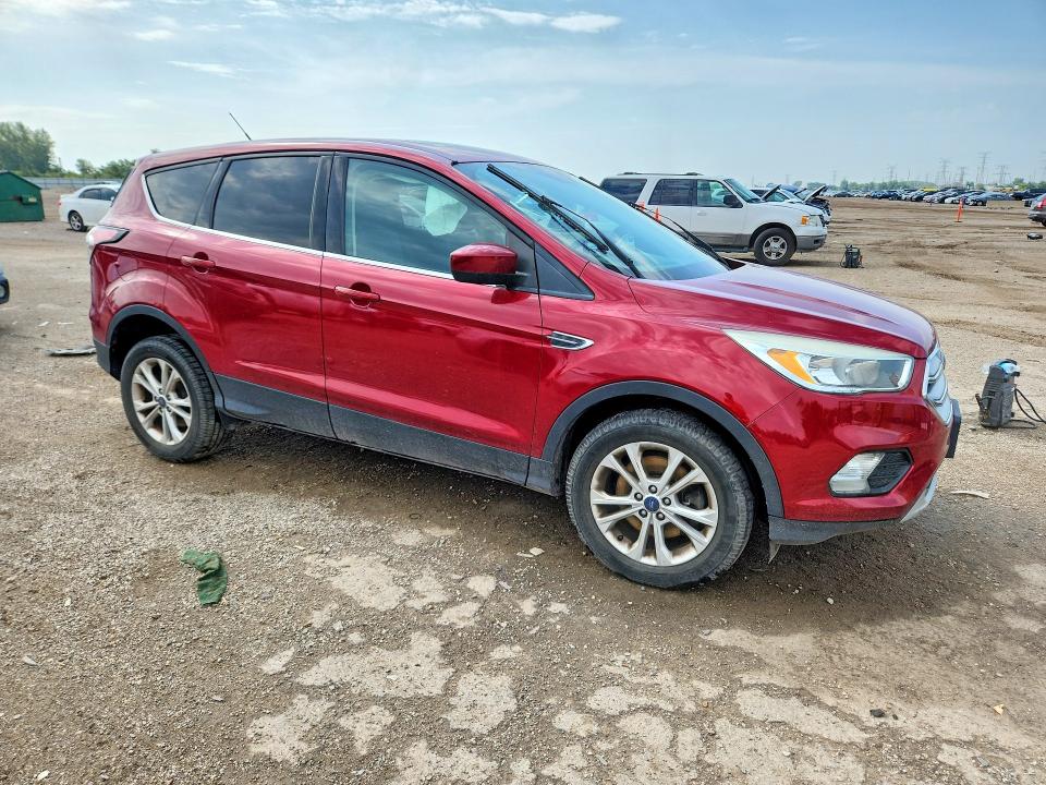 2017 Ford Escape მანქანა იყიდება აუქციონზე, vin: 1FMCU9GD8HUB86580, აუქციონის ნომერი: 67141236