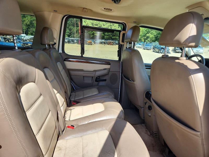 Продажа на аукционе авто 2002 Ford Explorer, vin: 1FMDU74W02UB86627, номер лота: 68943816