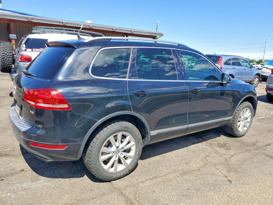 67087486 :رقم المزاد ، WVGEF9BP2DD013345 vin ، 2013 Volkswagen Touareg مزاد بيع