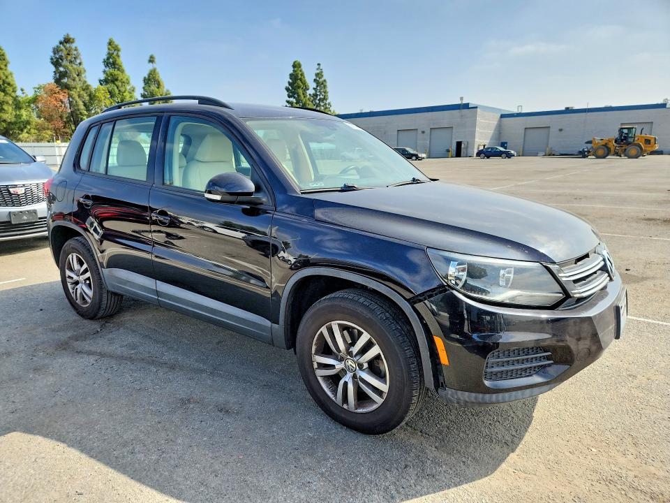 Продажа на аукционе авто 2016 Volkswagen Tiguan, vin: WVGAV7AX8GW591689, номер лота: 68915006