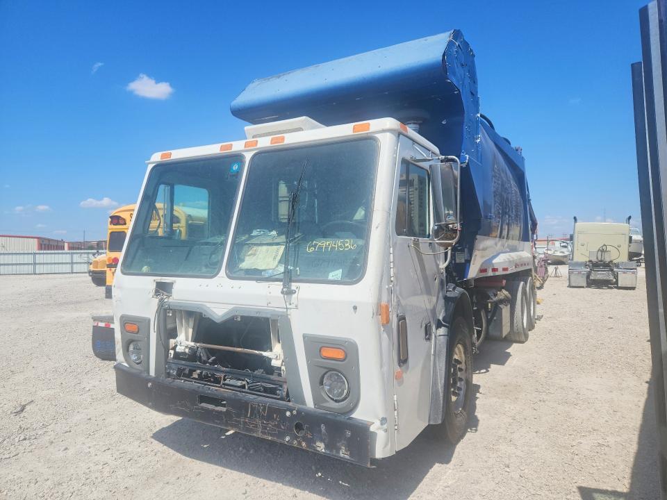 Продажа на аукционе авто 2011 Mack Leu613, vin: 1M2AU14C0BM001093, номер лота: 67974536