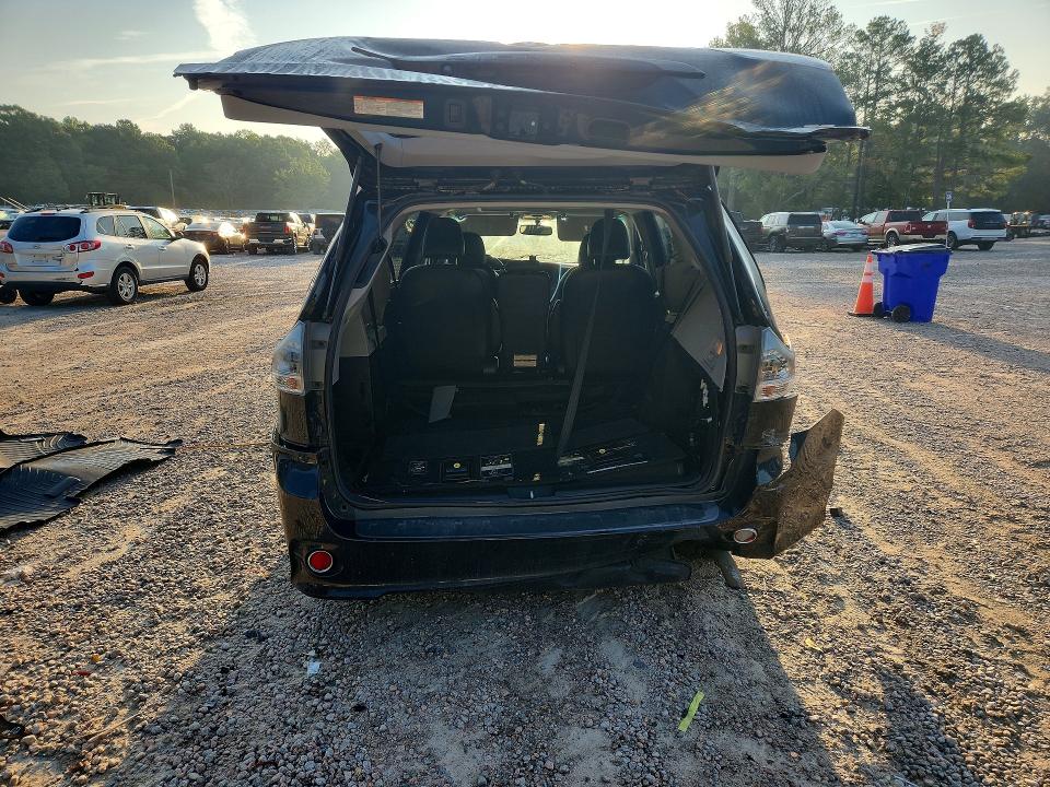 2015 Toyota Sienna მანქანა იყიდება აუქციონზე, vin: 5TDXK3DC4FS637834, აუქციონის ნომერი: 69762516