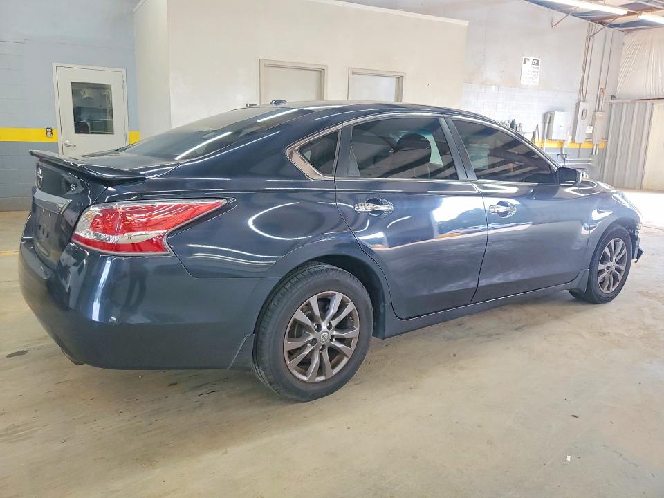 68787716 :رقم المزاد ، 1N4AL3AP8FN397743 vin ، 2015 Nissan Altima مزاد بيع