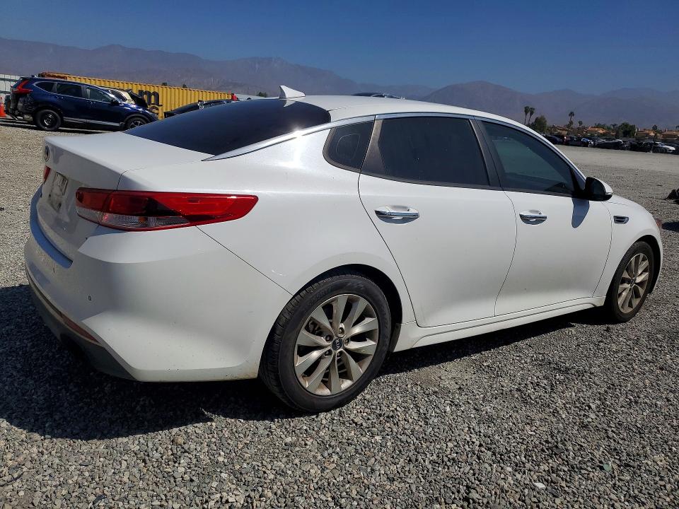 67932926 :رقم المزاد ، 5XXGT4L39JG263557 vin ، 2018 Kia Optima مزاد بيع
