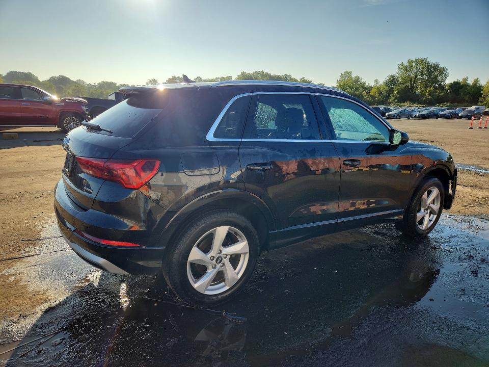2021 Audi Q3 მანქანა იყიდება აუქციონზე, vin: WA1AUCF39M1062471, აუქციონის ნომერი: 67099656