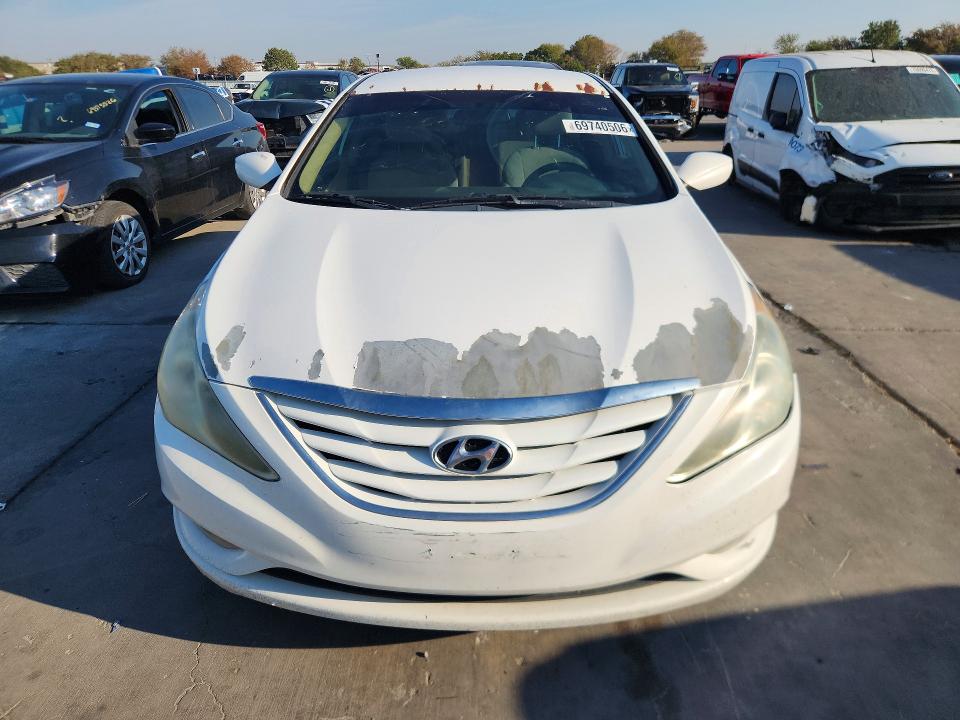 Auction sale of the 2013 Hyundai Sonata, vin: 5NPEB4AC8DH735995, lot number: 69740506