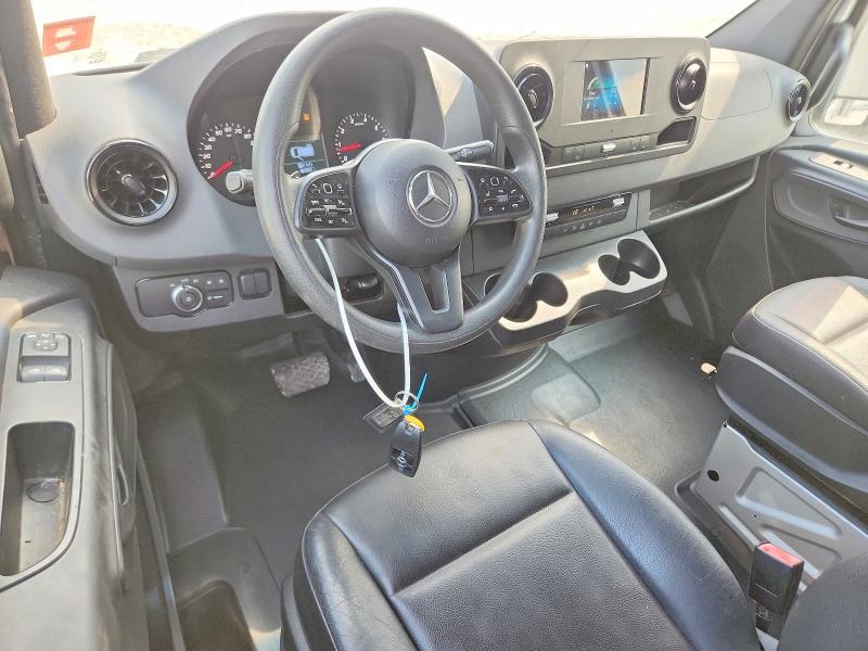66611136 :رقم المزاد ، W1Y40BHY8LT025105 vin ، 2020 Mercedes-benz Sprinter مزاد بيع