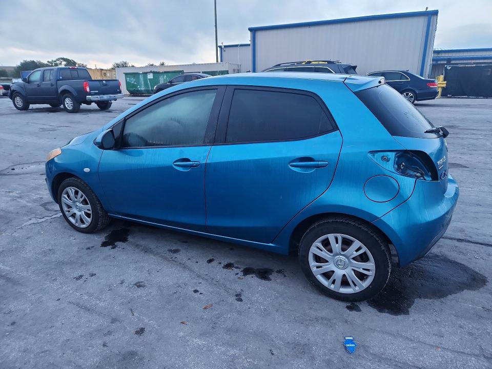 2011 Mazda Mazda2 მანქანა იყიდება აუქციონზე, vin: JM1DE1HZ7B0120537, აუქციონის ნომერი: 69575616