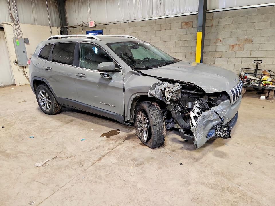 2019 Jeep Cherokee მანქანა იყიდება აუქციონზე, vin: 1C4PJMLX1KD421989, აუქციონის ნომერი: 67876436