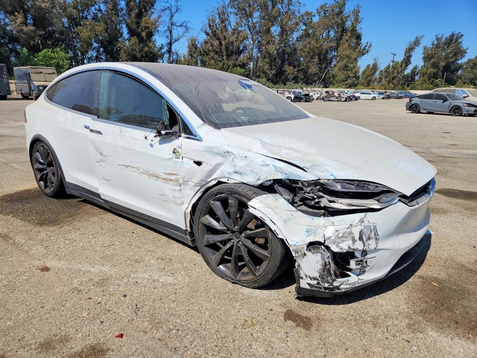 Продаж на аукціоні авто 2016 Tesla Model X, vin: 5YJXCBE25GF007842, номер лоту: 66850316