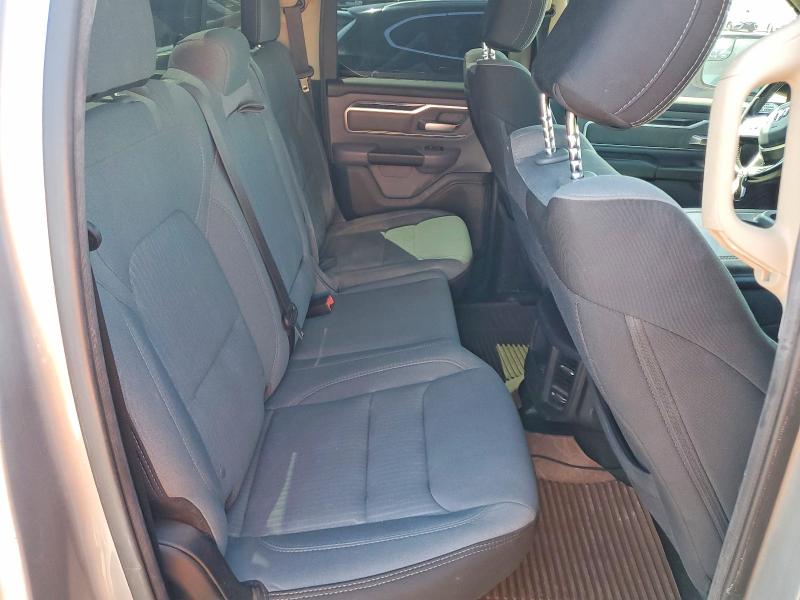 69351726 :رقم المزاد ، 1C6RREBG1KN813316 vin ، 2019 Ram 1500 مزاد بيع