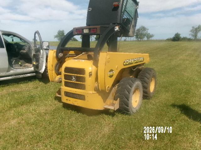 69640116 :رقم المزاد ، KV0260B261822 vin ، 2000 John Deer Industrial Equipment مزاد بيع