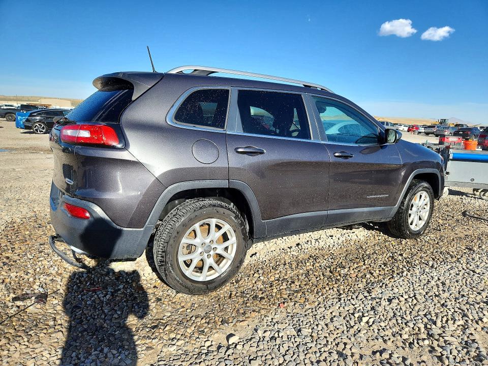 67435596 :رقم المزاد ، 1C4PJMCS0GW244223 vin ، 2016 Jeep Cherokee مزاد بيع