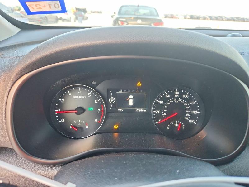 Продажа на аукционе авто 2017 Kia Sportage, vin: KNDPRCA64H7240373, номер лота: 68896206