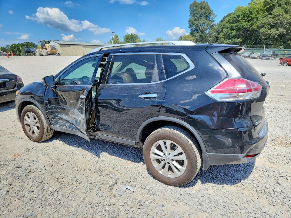 2015 Nissan Rogue მანქანა იყიდება აუქციონზე, vin: 5N1AT2ML4FC890968, აუქციონის ნომერი: 68140646
