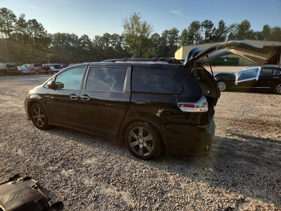 2015 Toyota Sienna მანქანა იყიდება აუქციონზე, vin: 5TDXK3DC4FS637834, აუქციონის ნომერი: 69762516